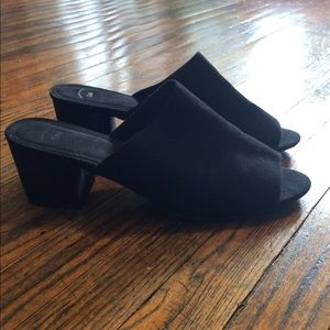 Gap black suede feel mules low heels size 9